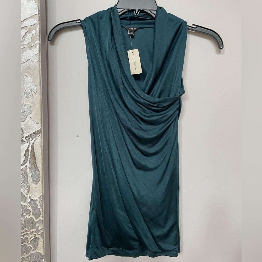 Ann Taylor Sleeveless Top